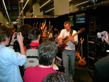 Musikmesse12   -  ( frankfurt musikmesse 2005)