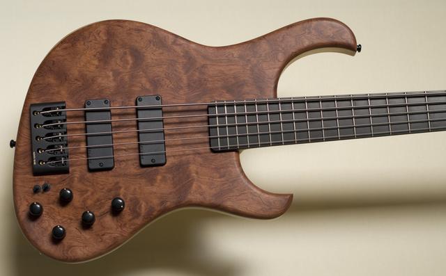 "JbX" 5-String Bass, Pommele Bubinga Top