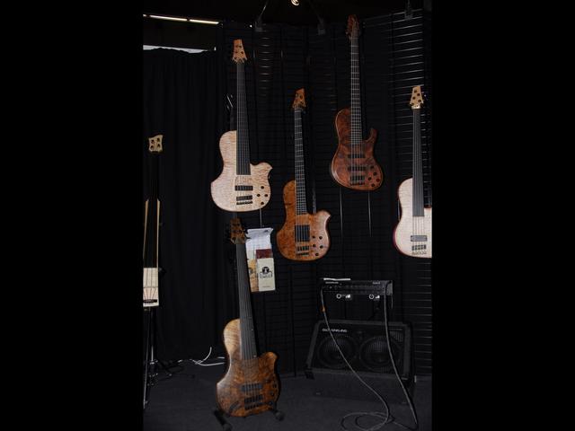 Fichter Electric Uprightbass, ClassX und Daily Base