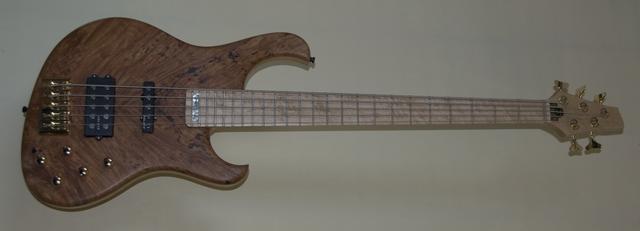 "JbX-tra" 5-String Bass, Maple Fingerboard